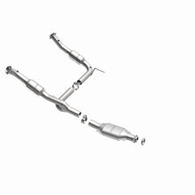 Load image into Gallery viewer, MagnaFlow Direct Fit Catalytic Converter 04 Lincoln Aviator 4.6L