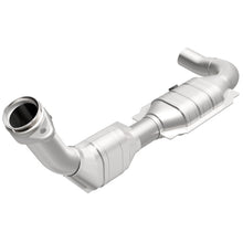 Load image into Gallery viewer, MagnaFlow Direct Fit Catalytic Converter 99-00 Ford F-150 4.6L