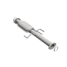 Load image into Gallery viewer, MagnaFlow Direct Fit Catalytic Converter 02-04 Tacoma Rear 3.4L