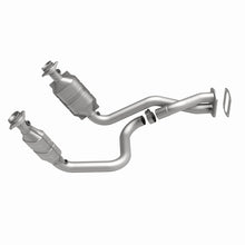 Load image into Gallery viewer, MagnaFlow Direct Fit Catalytic Converter 05-07 Ford F250/F350 5.4L