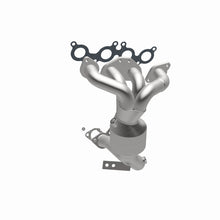 Load image into Gallery viewer, MagnaFlow Direct Fit Catalytic Converter 05-11 Volvo XC90 4.4L Front