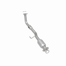 Load image into Gallery viewer, MagnaFlow Direct Fit Catalytic Converter 99-00 Toyota Solara 2.2L