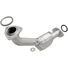 Load image into Gallery viewer, MagnaFlow Direct Fit Catalytic Converter 01 Toyota Tacoma 2.4L Fron