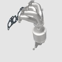 Load image into Gallery viewer, MagnaFlow Direct Fit Catalytic Converter 08-13 Nissan Rogue 2.5L CA
