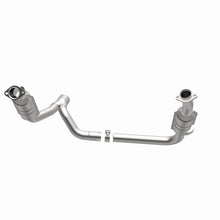 Load image into Gallery viewer, MagnaFlow Direct Fit Catalytic Converter RAM Pickup 2006 8 5.7L