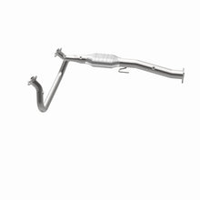 Load image into Gallery viewer, MagnaFlow Direct Fit Catalytic Converter Astro-Safari Van 96-99