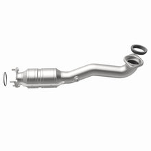 Load image into Gallery viewer, MagnaFlow Direct Fit Catalytic Converter 10-11 Honda CR-V 2.4L