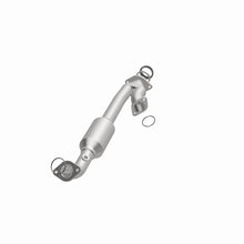 Load image into Gallery viewer, MagnaFlow Direct Fit Catalytic Converter 05-07 4-Run/FJ P/S rr OEM