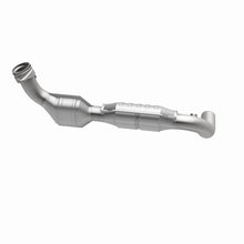 Load image into Gallery viewer, MagnaFlow Direct Fit Catalytic Converter 01-04 Ford F-150 Pickup 5.4L 4WD 4R100 Trans D/S (49 State)