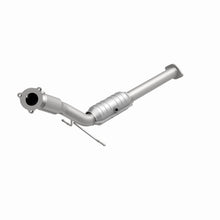 Load image into Gallery viewer, MagnaFlow Direct Fit Catalytic Converter 2001 Volvo V70 X/C 2.4L