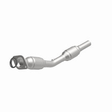 Load image into Gallery viewer, MagnaFlow Direct Fit Catalytic Converter Converter 05-08 Toyota Corolla 1.8L
