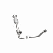Load image into Gallery viewer, MagnaFlow DF Catalytic Conv 00-04 Chevy S10 Pickup 4.3L 2WD A/T / 00-04 GMC Sonoma 4.3L 2WD A/T