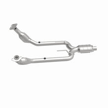 Load image into Gallery viewer, MagnaFlow Direct Fit Catalytic Converter Thunderbird-Cougar 95-96