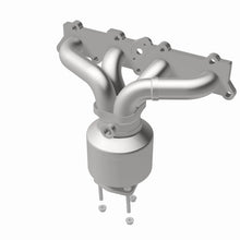 Load image into Gallery viewer, MagnaFlow Direct Fit Catalytic Converter 01-02 Saturn Manifold OEM