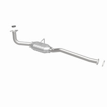 Load image into Gallery viewer, MagnaFlow Direct Fit Catalytic Converter 98-01 Metro/Swift 1.3 rr OE