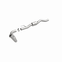 Load image into Gallery viewer, MagnaFlow Direct Fit Catalytic Converter 02-03 Avalanche 8.1 DS OEM