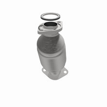 Load image into Gallery viewer, MagnaFlow Direct Fit Catalytic Converter 01-03 Highlander 3L frt OEM