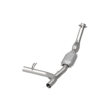 Load image into Gallery viewer, MagnaFlow Direct Fit Catalytic Converter 97-98 Expedition-Navigator