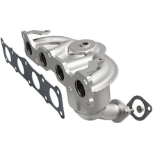Load image into Gallery viewer, MagnaFlow Direct Fit Catalytic Converter 11-13 Kia Sorento 2.4L Manifold