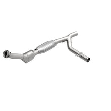 Load image into Gallery viewer, MagnaFlow Direct Fit Catalytic Converter 97-98 Expedition-Navigator