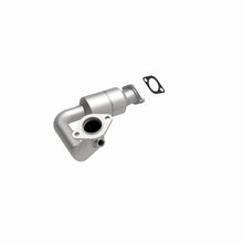 Load image into Gallery viewer, MagnaFlow Direct Fit Catalytic Converter 01-03 Montero 3L Driver Side Front OEM