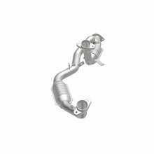 Load image into Gallery viewer, MagnaFlow Direct Fit Catalytic Converter 96-99 Ford Taurus3.0L 50S