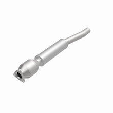 Load image into Gallery viewer, MagnaFlow Direct Fit Catalytic Converter 04/06 VW Phaeton 4.2L Rear Driver Side