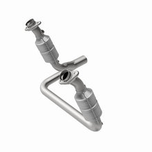 Load image into Gallery viewer, MagnaFlow Direct Fit Catalytic Converter 04 Dodge Durango 3.7L/4.7L