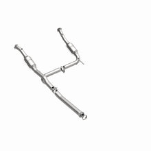 Load image into Gallery viewer, MagnaFlow DF Cat. Conv3/04-05 Ford Explorer 4.0L / 3/04-05 Mercury Mountaineer Y-Pipe Assembly