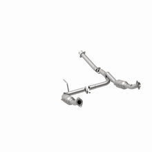 Load image into Gallery viewer, MagnaFlow DF Cat. Conv3/04-05 Ford Explorer 4.0L / 3/04-05 Mercury Mountaineer Y-Pipe Assembly
