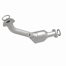 Load image into Gallery viewer, MagnaFlow Direct Fit Catalytic Converter 01 Toyota Tacoma 2.4L Fron