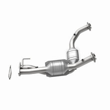 Load image into Gallery viewer, MagnaFlow Direct Fit Catalytic Converter 04-06 Ranger 4.0 Front OEM