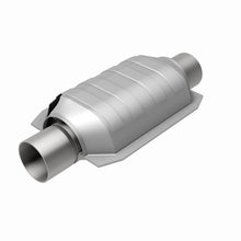 Load image into Gallery viewer, MagnaFlow Universal Catalytic Converter 2.5 W/Dual O2 Boss