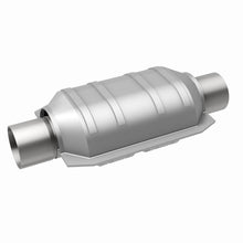 Load image into Gallery viewer, MagnaFlow Universal Catalytic Converter 2 W/Air FED