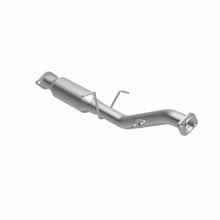 Load image into Gallery viewer, MagnaFlow Direct Fit Catalytic Converter California Grade 95-98 Toyota T100 2.7L