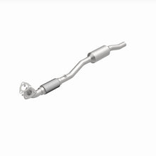 Load image into Gallery viewer, MagnaFlow Direct Fit Catalytic Converter 2008 Astra L4 1.8 OEM Underbody