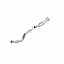 Load image into Gallery viewer, MagnaFlow Direct Fit Catalytic Converter 03-07 GM 2500/3500 Passenger Side