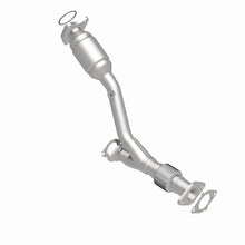 Load image into Gallery viewer, MagnaFlow Direct Fit Catalytic Converter 05-06 Pontiac G6 3.5L Rear