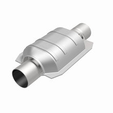 Load image into Gallery viewer, MagnaFlow Universal Catalytic Converter 2.25 Rear with O2
