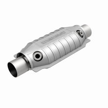 Load image into Gallery viewer, MagnaFlow Universal Catalytic Converter 2.50 inch with dual O2 OEM