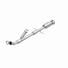 Load image into Gallery viewer, MagnaFlow Direct Fit Catalytic Converter 00 Hyundai Sonata 2.5L