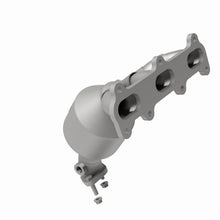 Load image into Gallery viewer, MagnaFlow Direct Fit Catalytic Converter 2004 Hyundai Santa Fe 2.7L