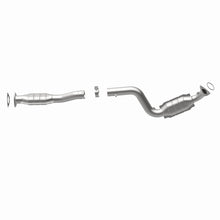 Load image into Gallery viewer, MagnaFlow Direct Fit Catalytic Converter 03-07 GM 2500/3500 Passenger Side