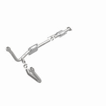 Load image into Gallery viewer, MagnaFlow Direct Fit Catalytic Converter 96-97 Ford Aerostar 4.0L