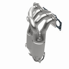Load image into Gallery viewer, MagnaFlow Direct Fit Catalytic Converter 01-06 Toyota Highlander 2.4L