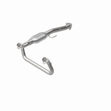 Load image into Gallery viewer, MagnaFlow Direct Fit Catalytic Converter Astro-Safari Van 96-99