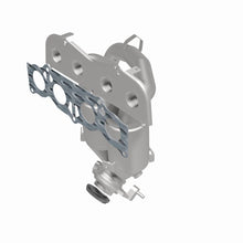 Load image into Gallery viewer, MagnaFlow Direct Fit Catalytic Converter 01-06 Toyota Highlander 2.4L