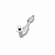 Load image into Gallery viewer, MagnaFlow Direct Fit Catalytic Converter 07-08 4.7L Tundra P/S OEM