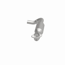 Load image into Gallery viewer, MagnaFlow Direct Fit Catalytic Converter 05-06 Lincoln Navigator 5.4L