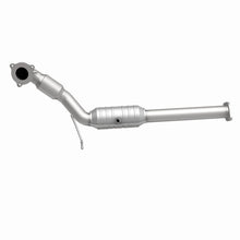 Load image into Gallery viewer, MagnaFlow Direct Fit Catalytic Converter 2001 Volvo V70 X/C 2.4L